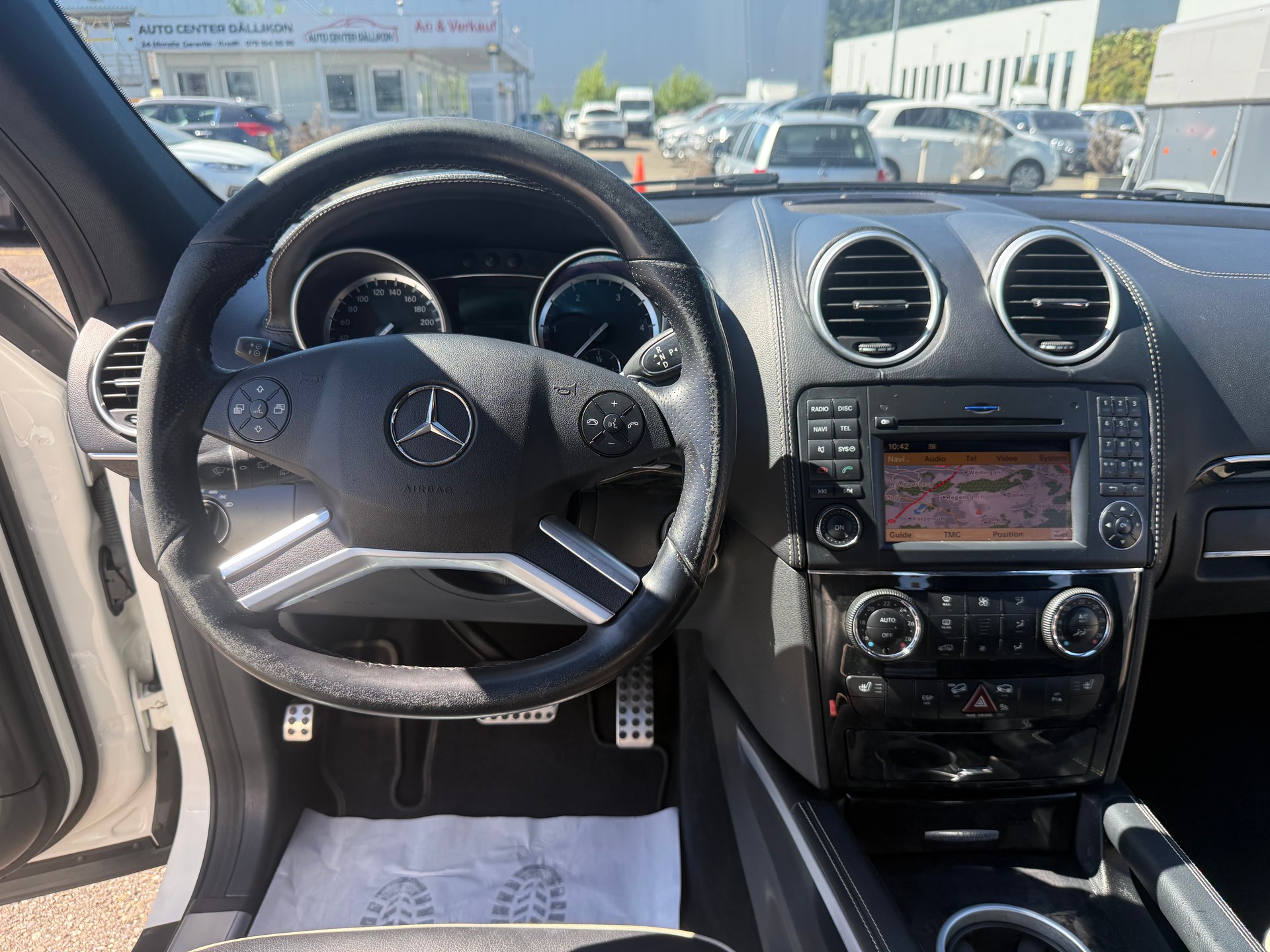 MERCEDES-BENZ ML 300 CDI Blue Efficiency 4Matic 7G-Tronic-image-2