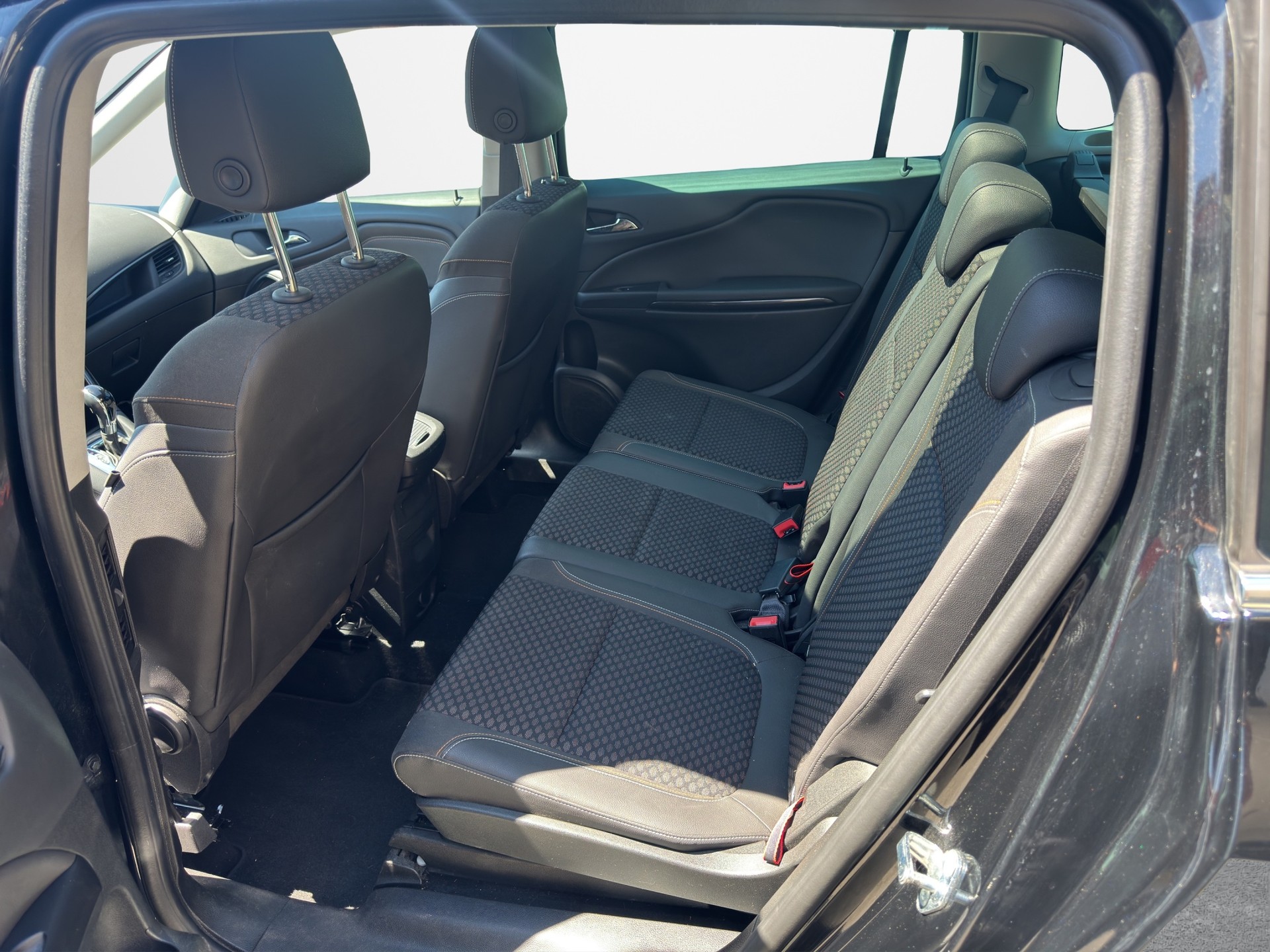 OPEL Zafira 1.6i 16V Turbo Excellence Automatic-image-7