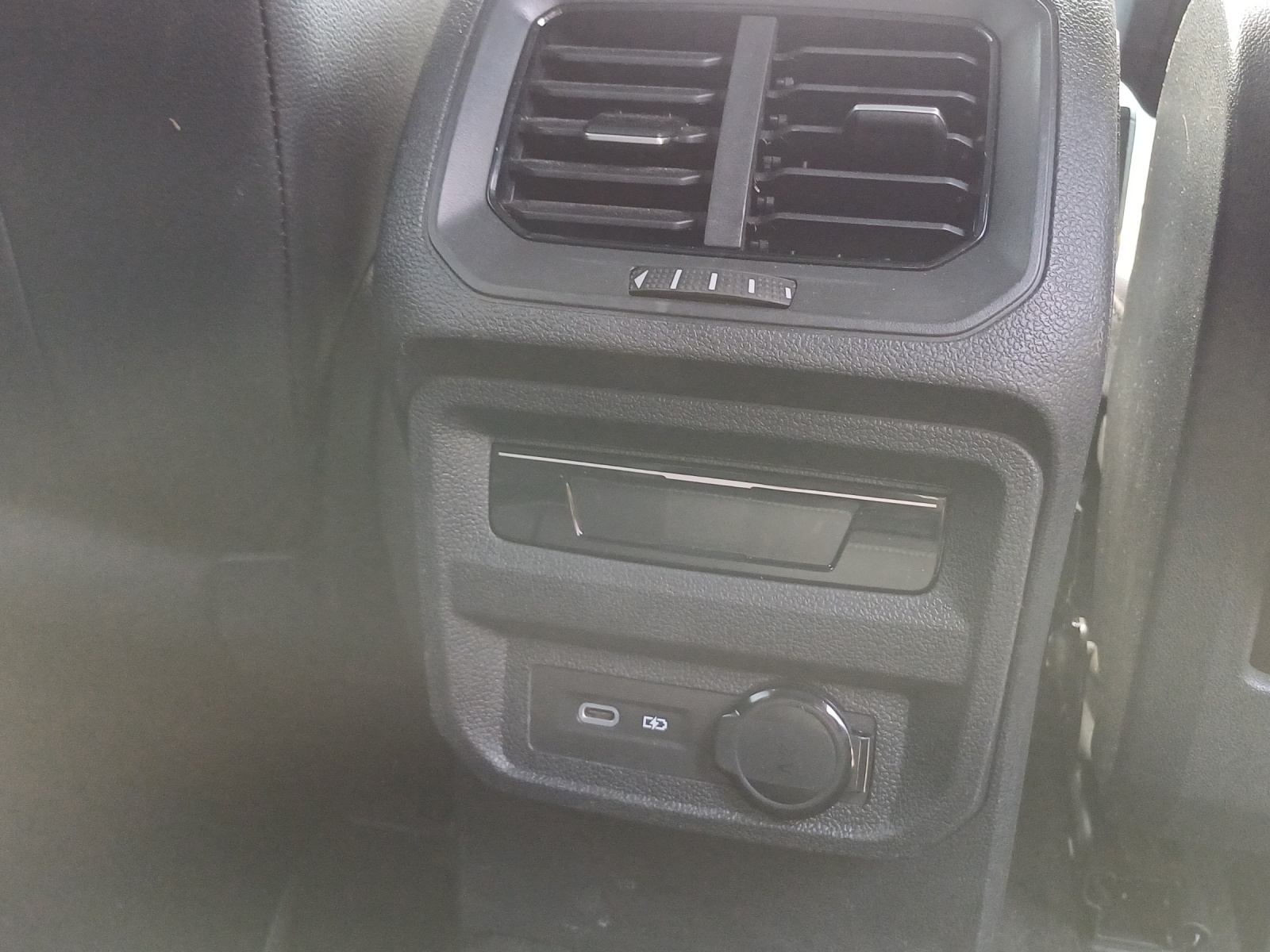VW Tiguan 2.0TSI R-Line 4Motion DSG-image-14