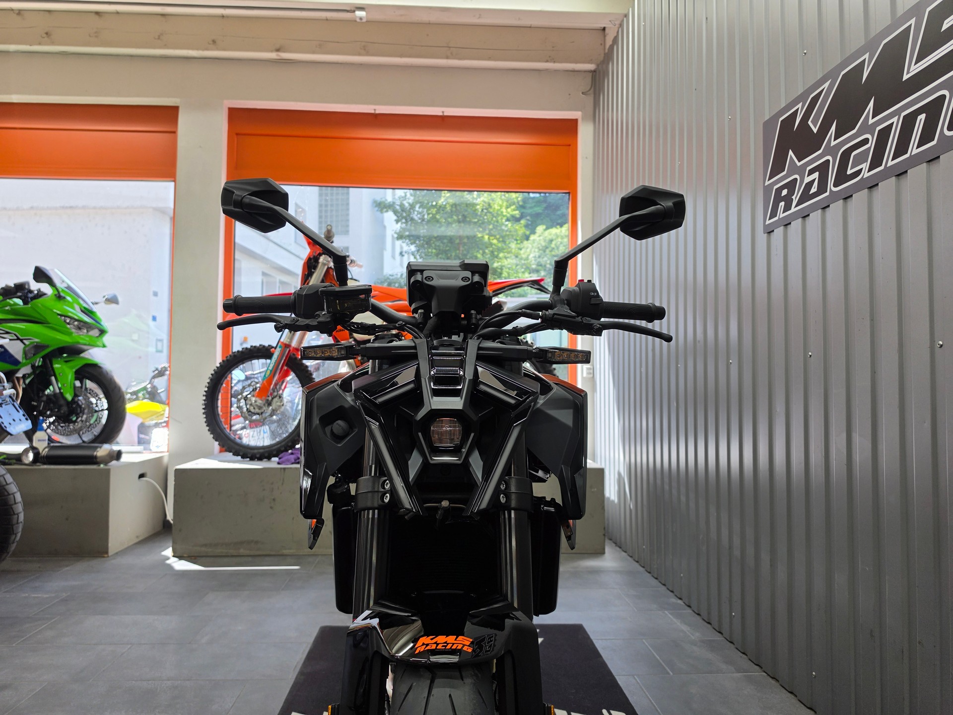 KTM 790 Duke-image-2
