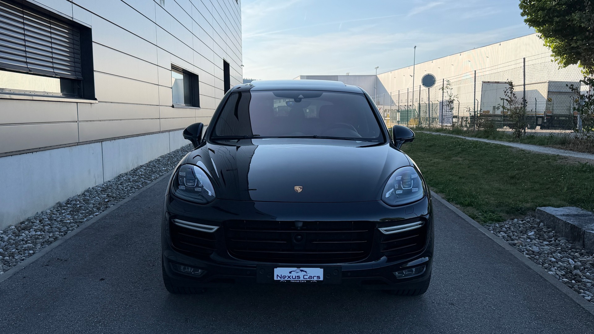 PORSCHE Cayenne Turbo S-image-6