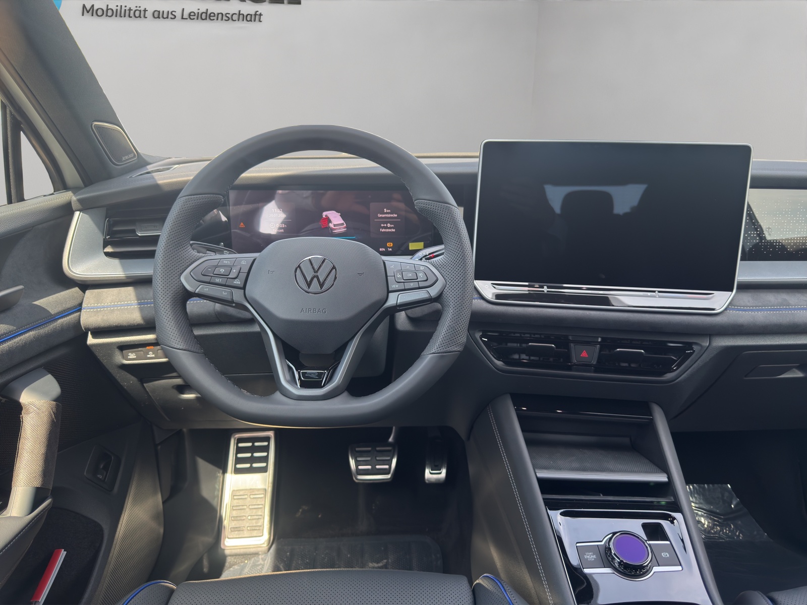 VW Tayron 2.0 TDI SCR R-Line 4Motion DSG-image-4