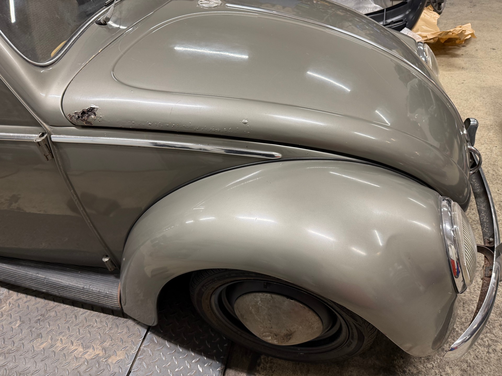 VW Ovali De Luxe-showroom-element-1