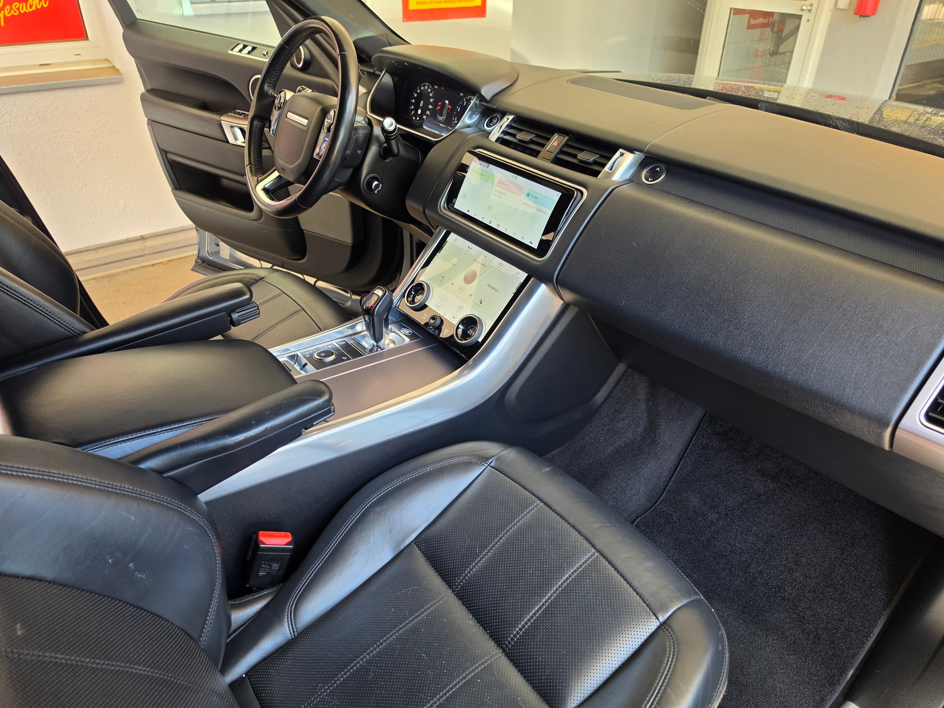 LAND ROVER RANGE ROVER-image-18