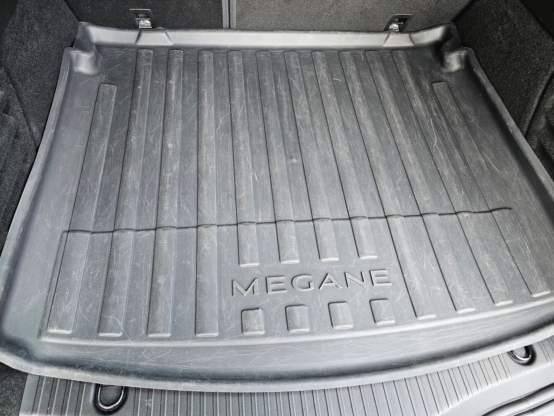 RENAULT 1.6 E-Tech Plug-in Intens-image-8