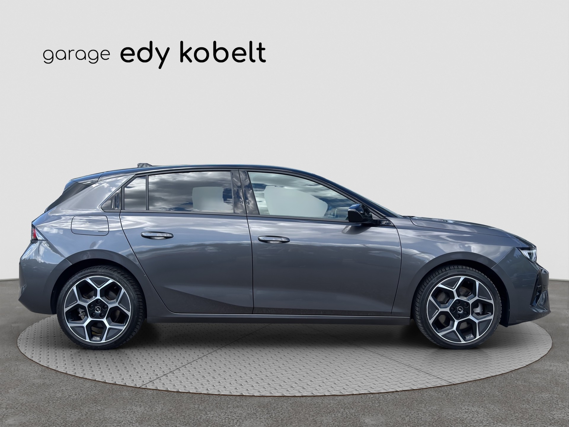 OPEL Astra 1.6 PHEV Turbo Swiss Plus A-image-18