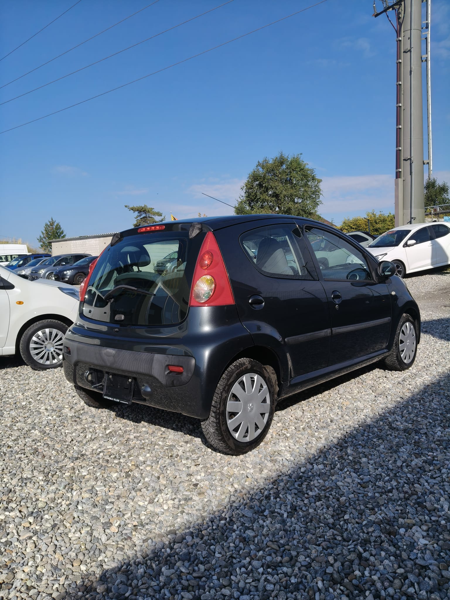 PEUGEOT 107 1.0 Trendy Automatic-image-4