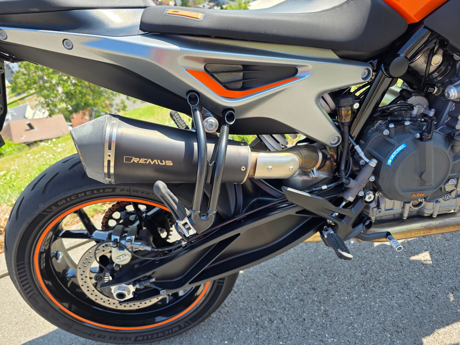KTM 790 Duke-image-1