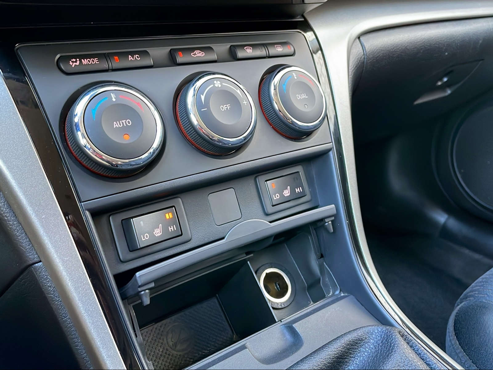 MAZDA 6 Station Wagon 2.0 DISI Exclusive-image-6