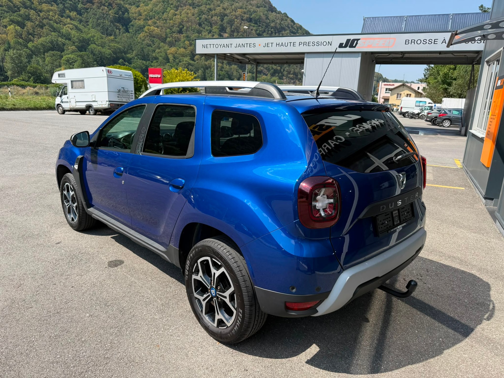 DACIA Duster TCe 150 Celebration 4x4-showroom-element-2
