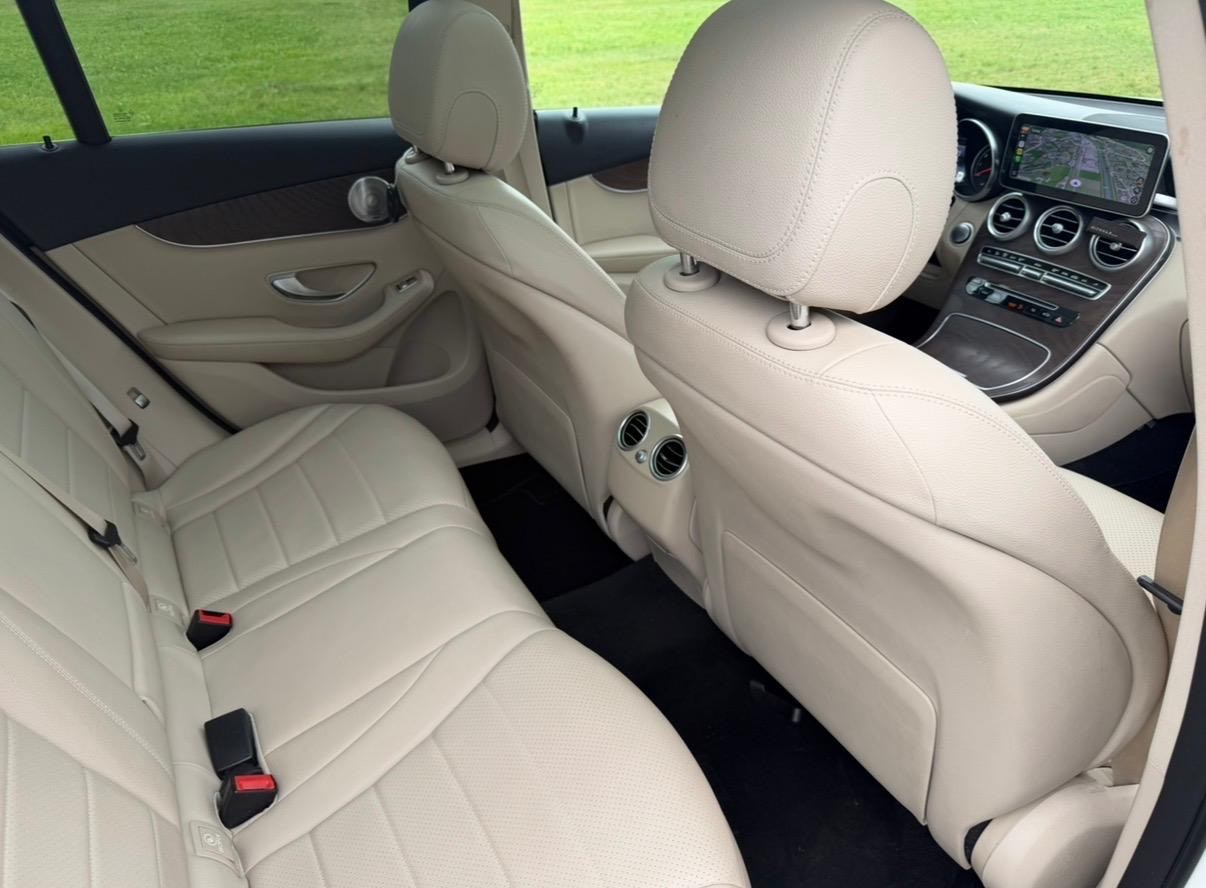 MERCEDES-BENZ GLC 300 4-Matic Optic 43AMG-image-7