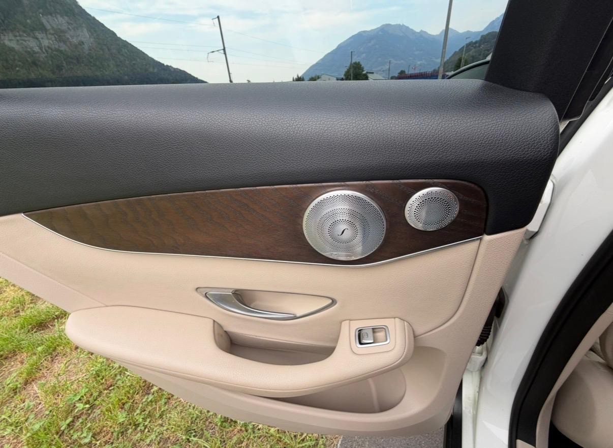 MERCEDES-BENZ GLC 300 4-Matic Optic 43AMG-image-8