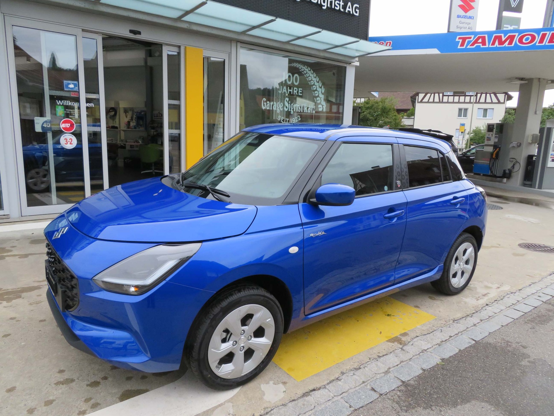 SUZUKI Swift 1.2 Piz Sulai Hybrid 4x4-showroom-element-1