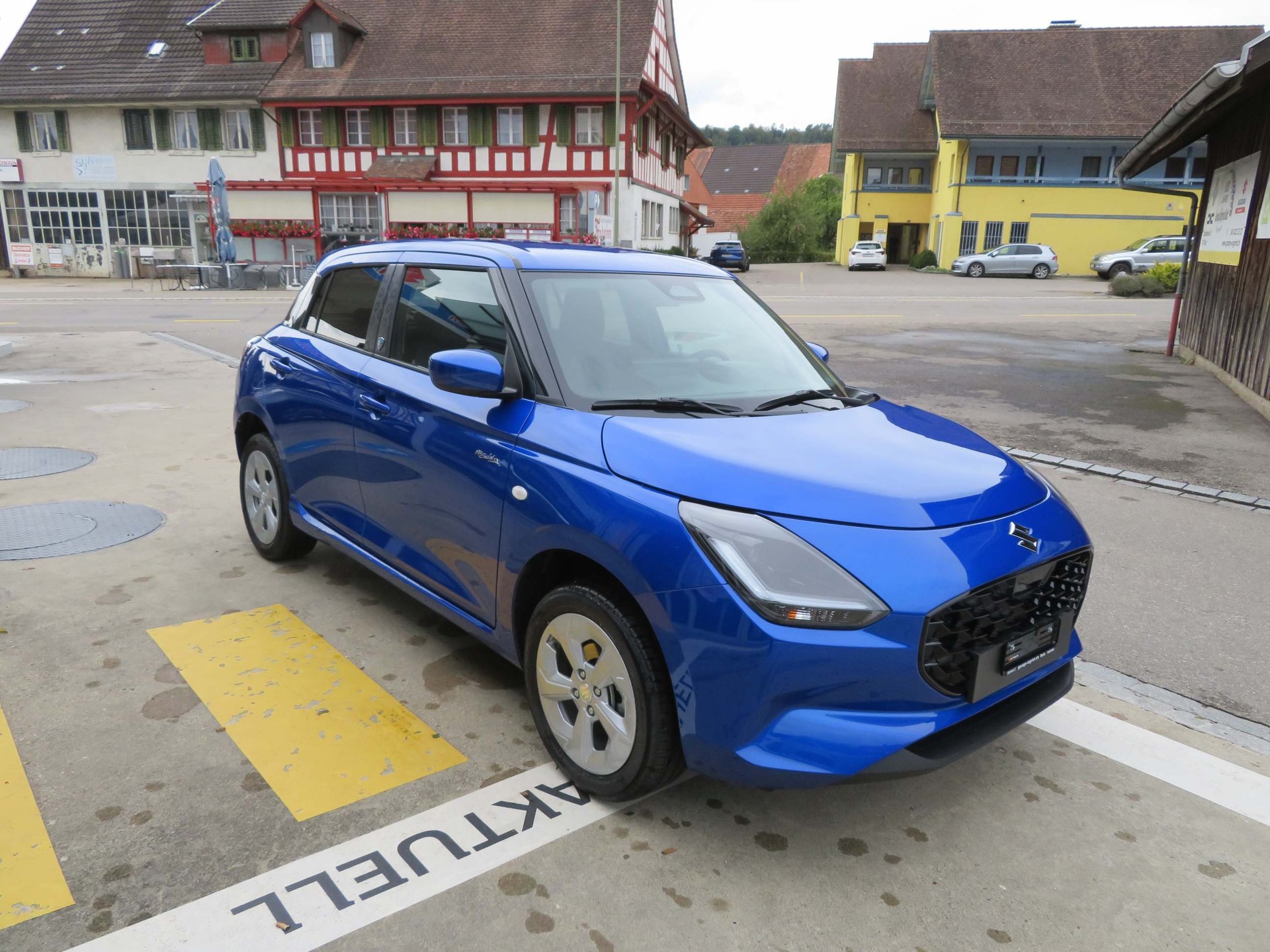 SUZUKI Swift 1.2 Piz Sulai Hybrid 4x4-showroom-element-3