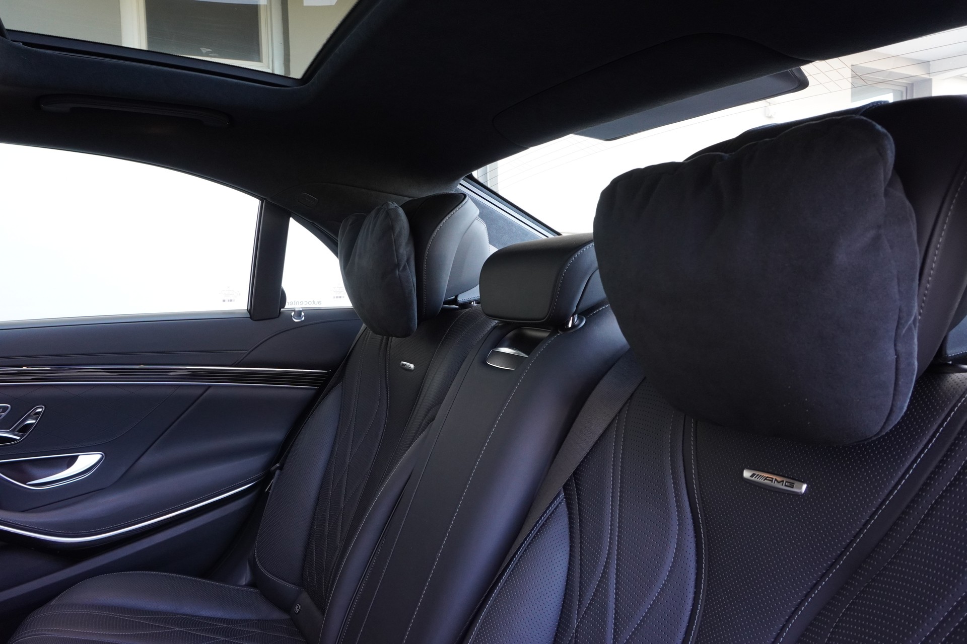 MERCEDES-BENZ S 63 AMG L 4Matic+ 9G-Tronic-image-14