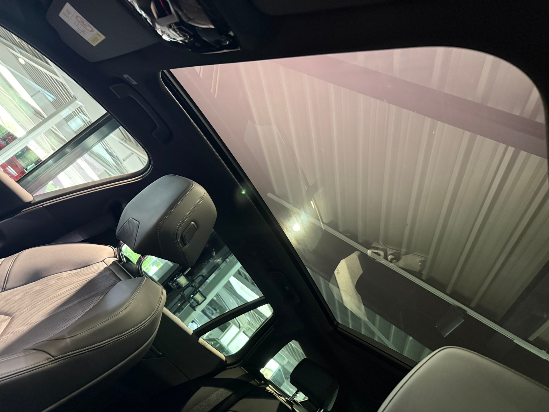 BMW 520d xDrive 48V Touring M Sport Steptronic-image-27