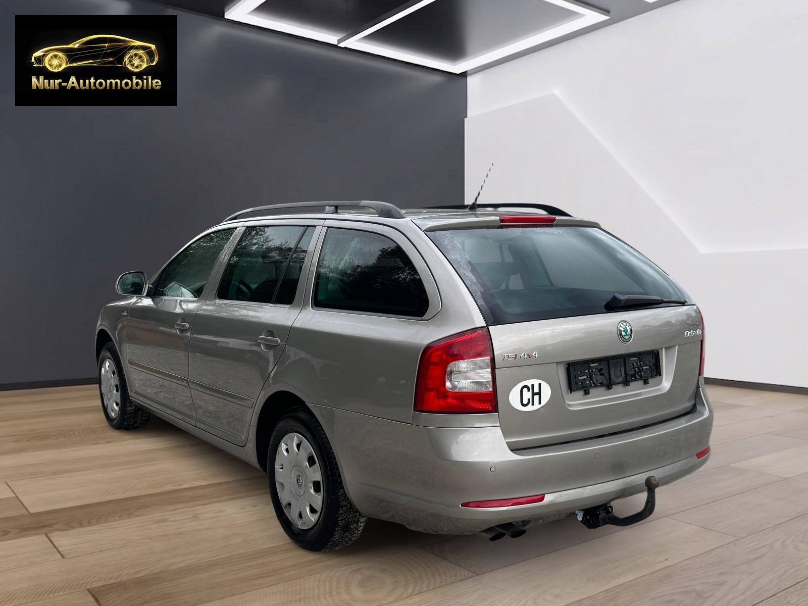 SKODA Octavia Combi 1.8 TSI 4x4-showroom-element-2