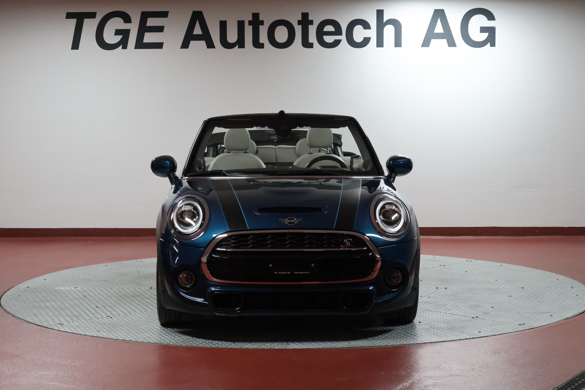 MINI Cooper S Cabriolet DKG Sidewalk Edition-showroom-element-1