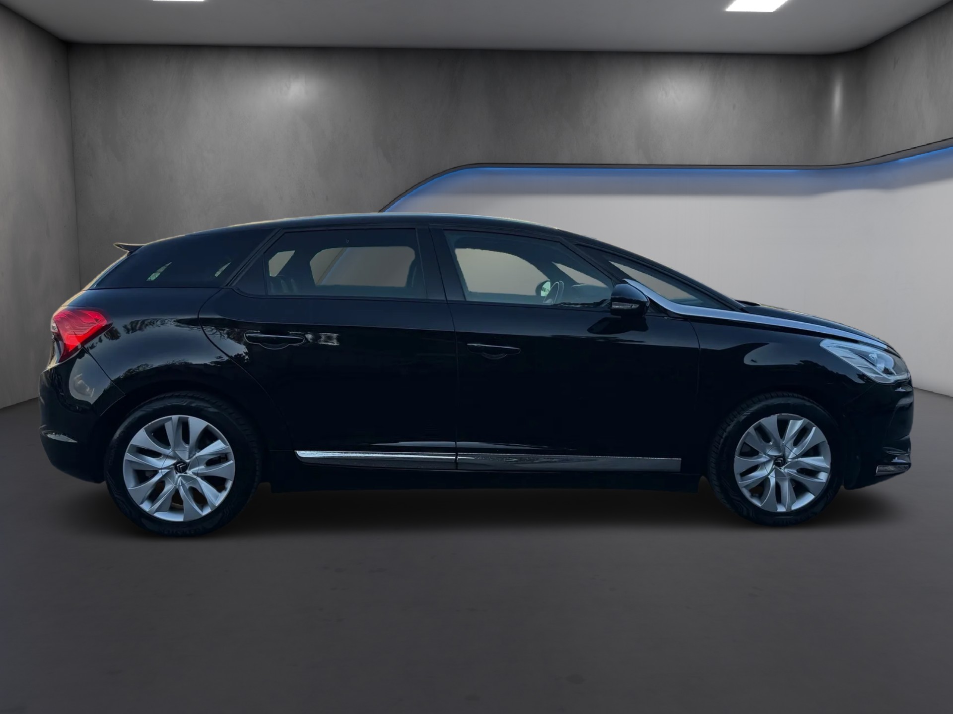 DS AUTOMOBILES DS5 1.6 Turbo Faubourg Addict-image-6