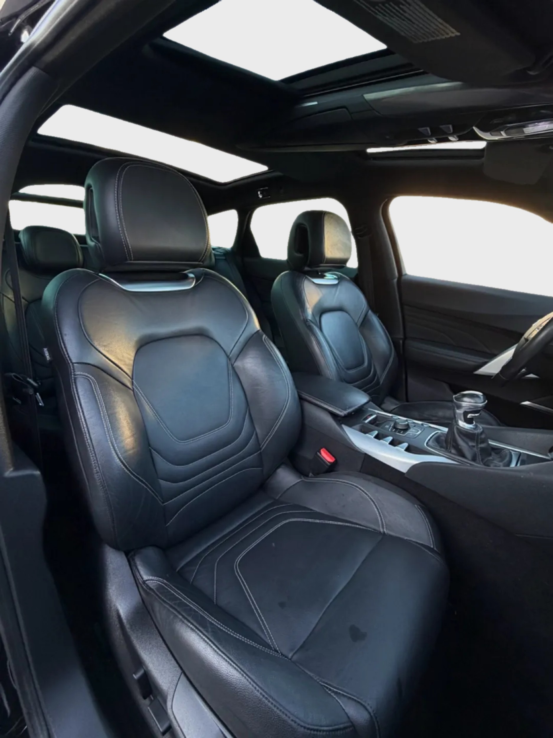 DS AUTOMOBILES DS5 1.6 Turbo Faubourg Addict-image-23