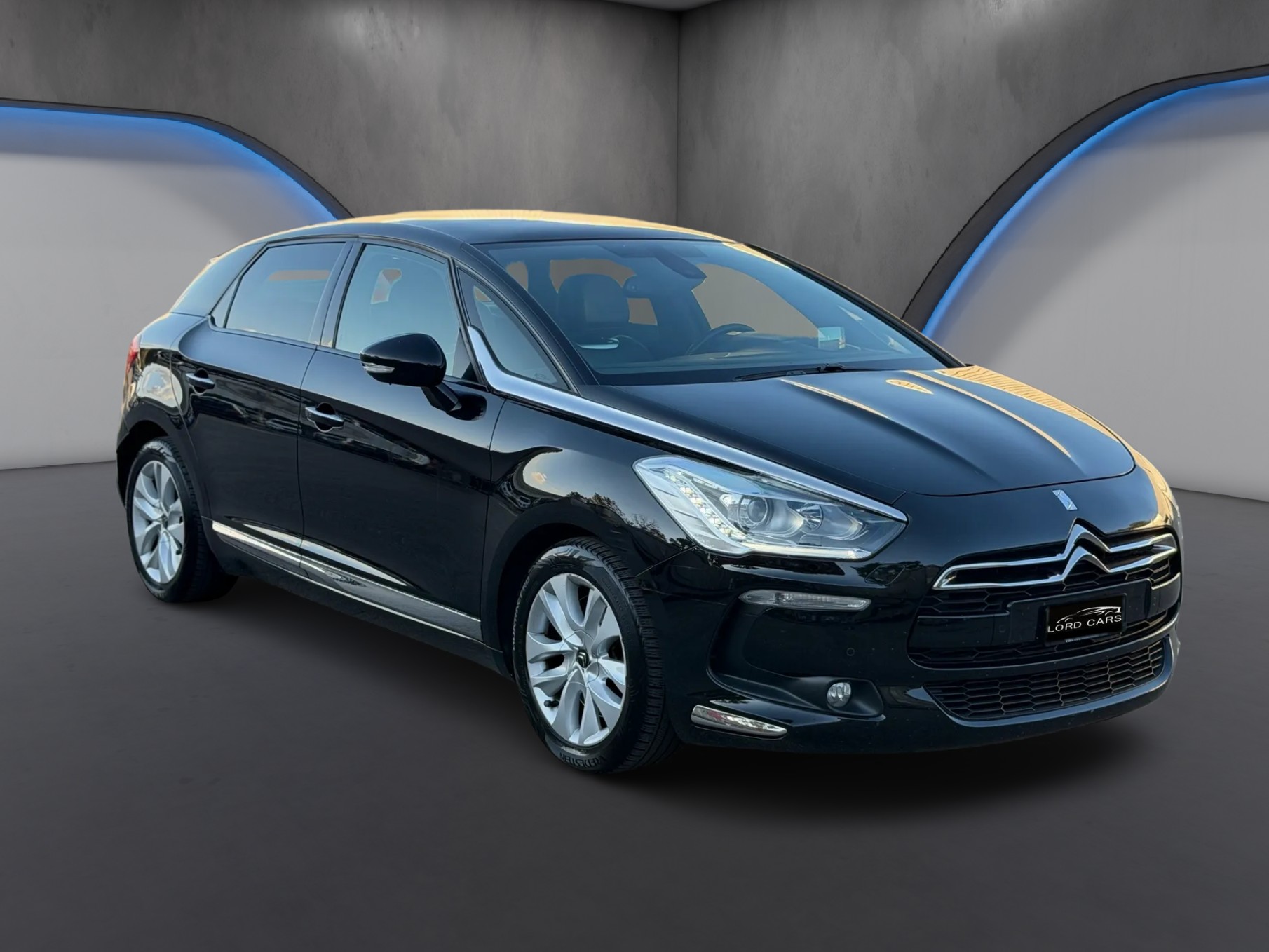 DS AUTOMOBILES DS5 1.6 Turbo Faubourg Addict-showroom-element-2