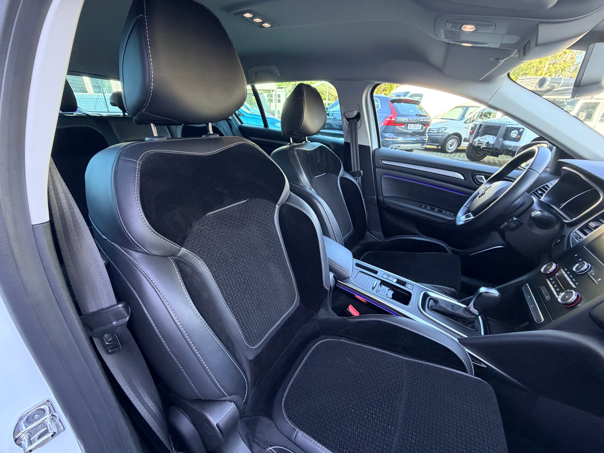 RENAULT Mégane Grandtour 1.3 16V Turbo GT Line EDC-image-10