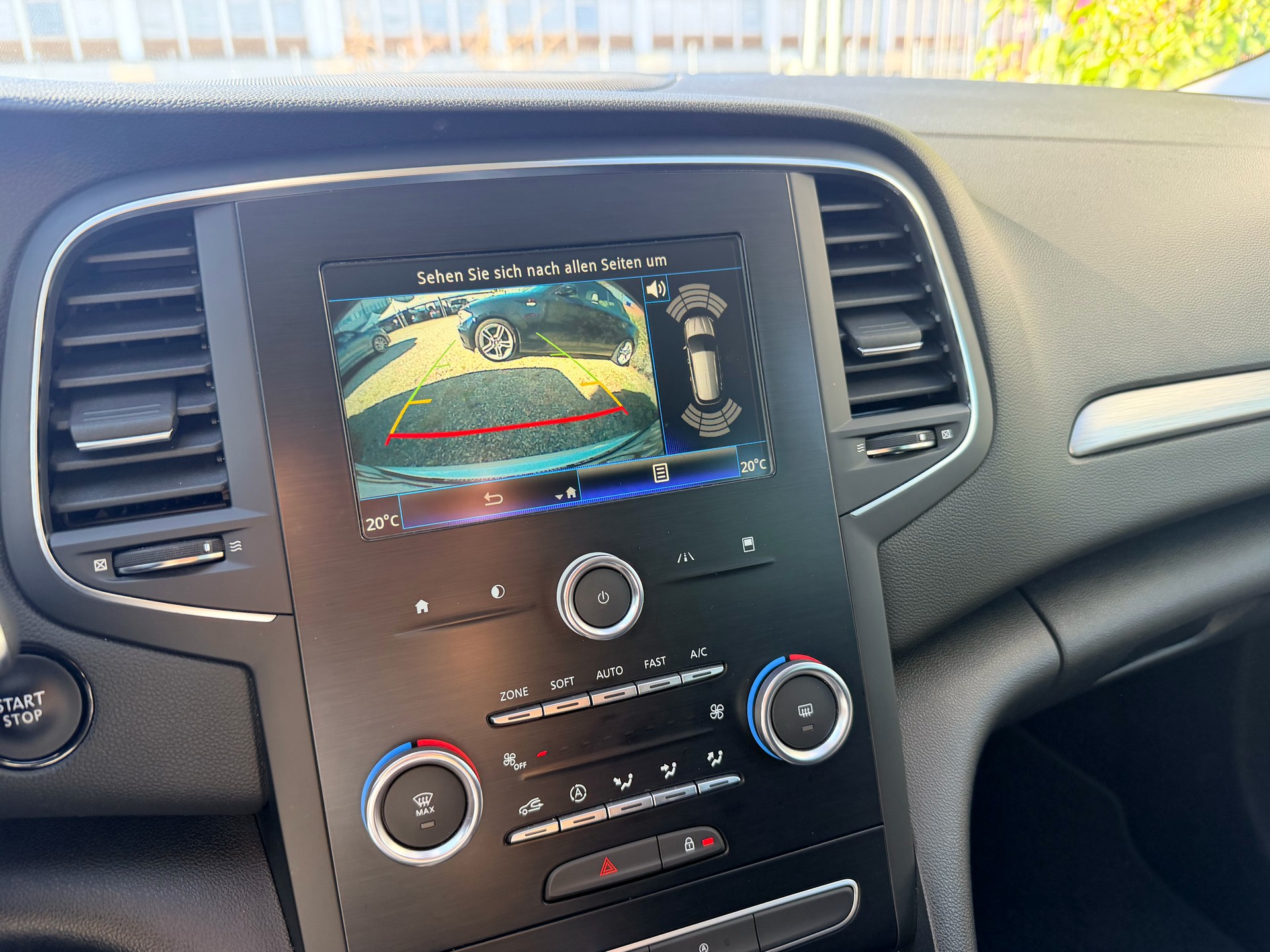 RENAULT Mégane Grandtour 1.3 16V Turbo GT Line EDC-image-13
