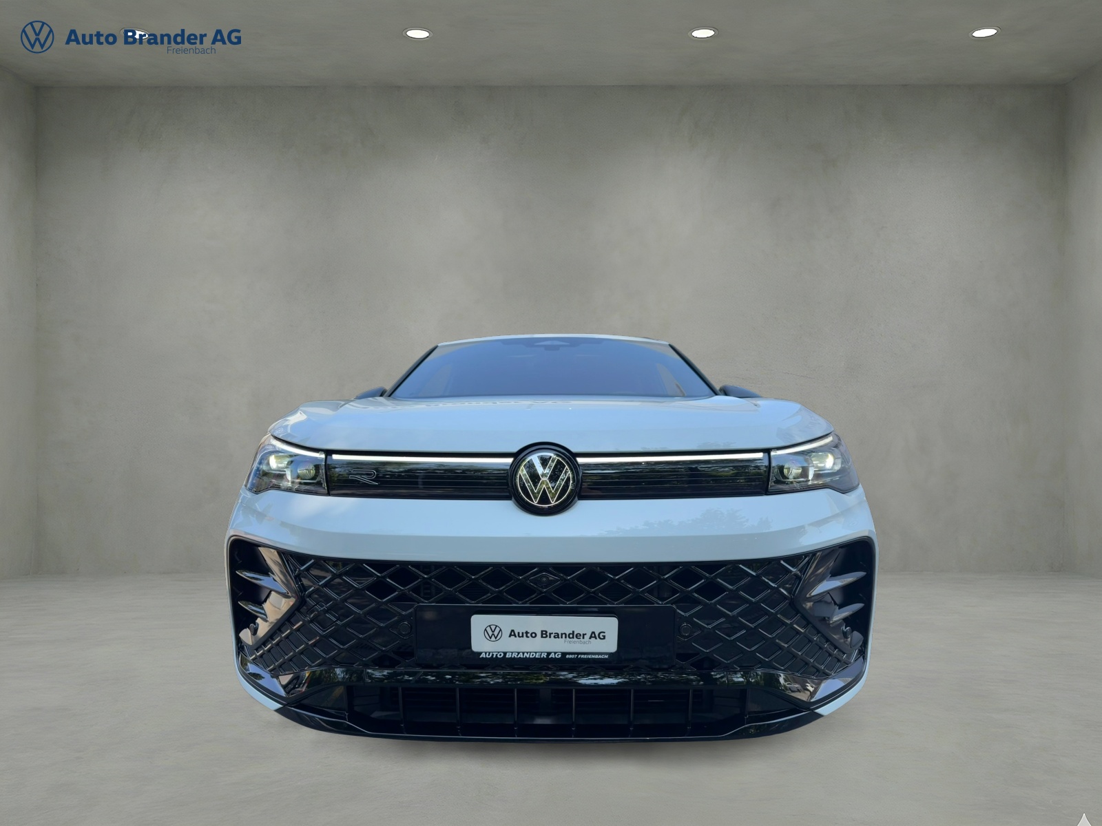 VW Tiguan 2.0 TSI DSG R-Line Plus 4Motion-image-6