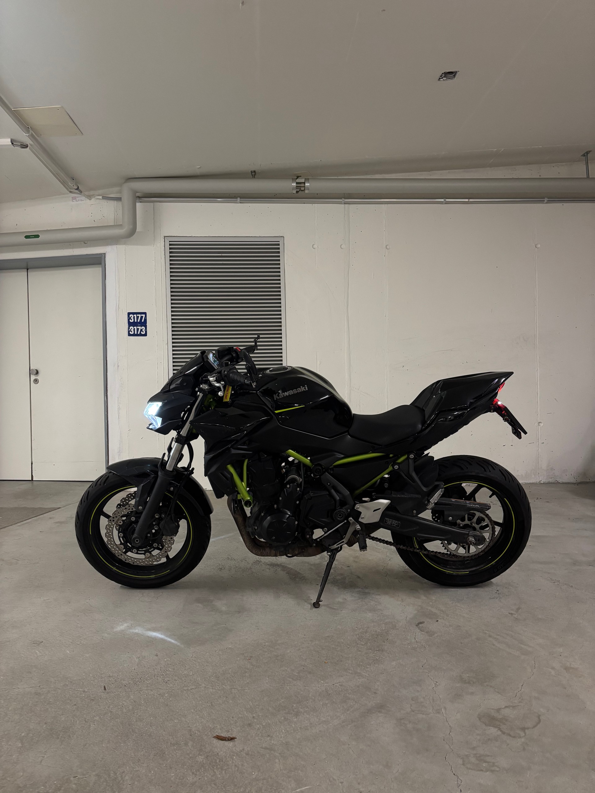 KAWASAKI Z 650 (35kW)-image-5