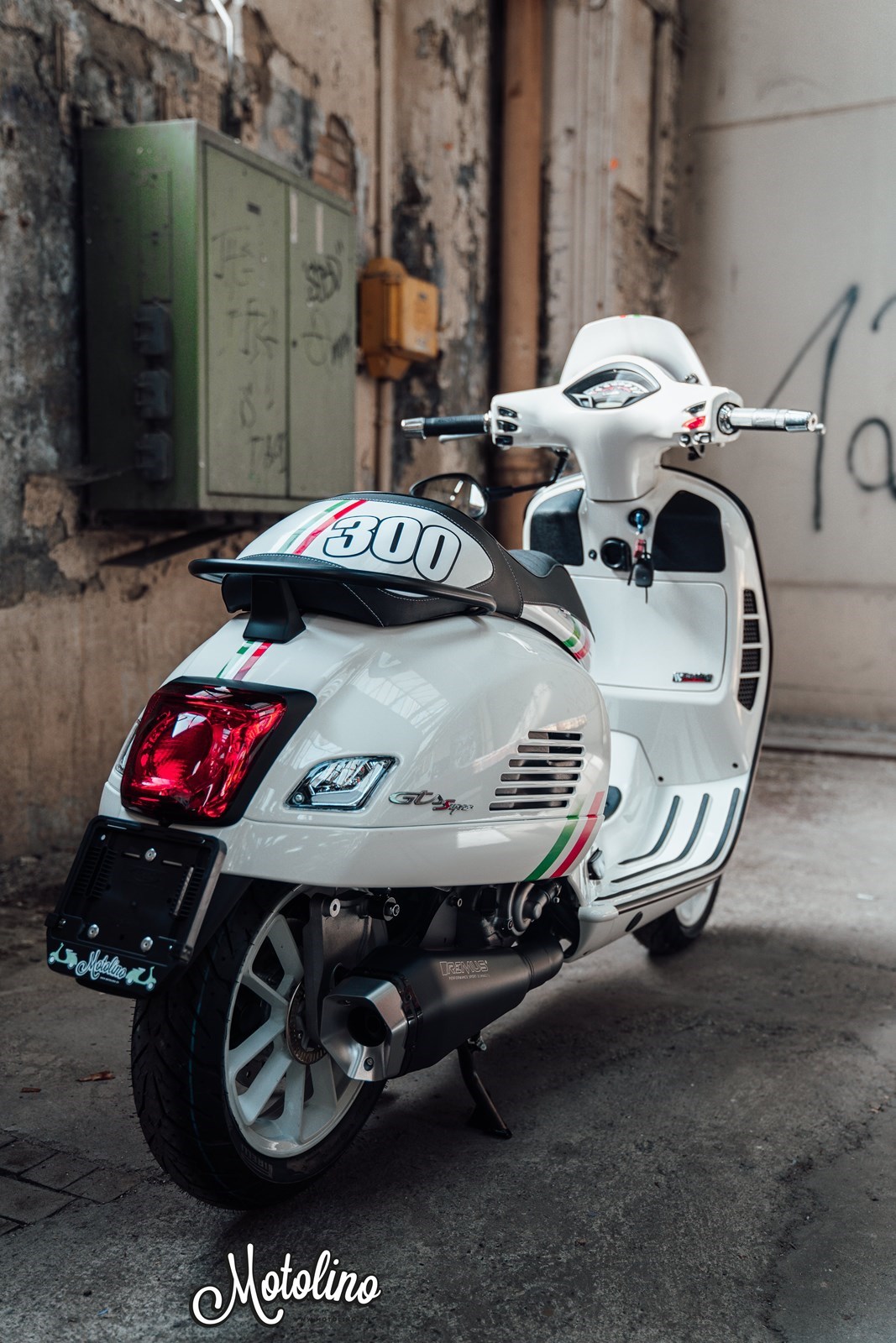 PIAGGIO Vespa GTS 300 Super ABS-image-7