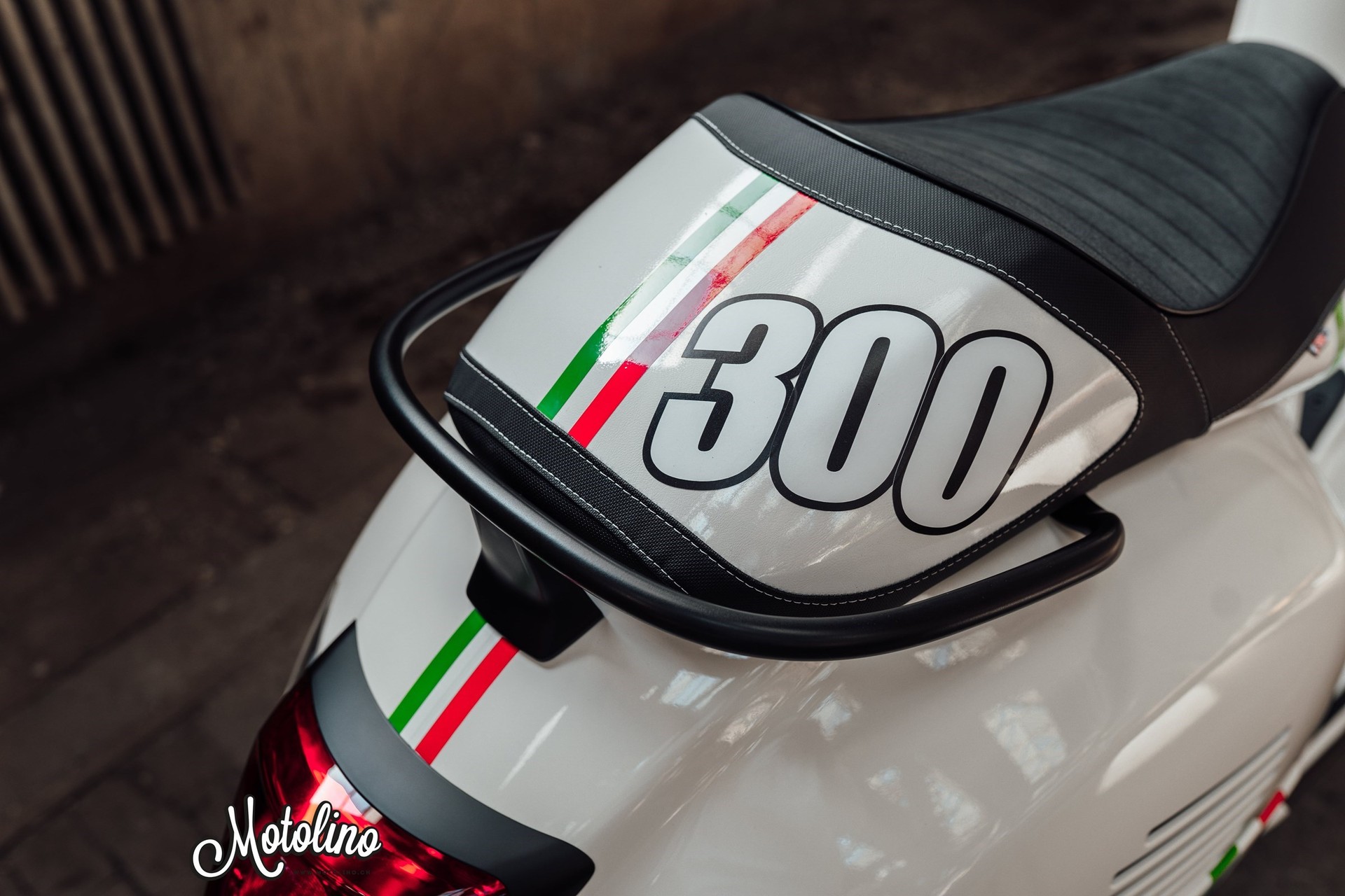 PIAGGIO Vespa GTS 300 Super ABS-image-8