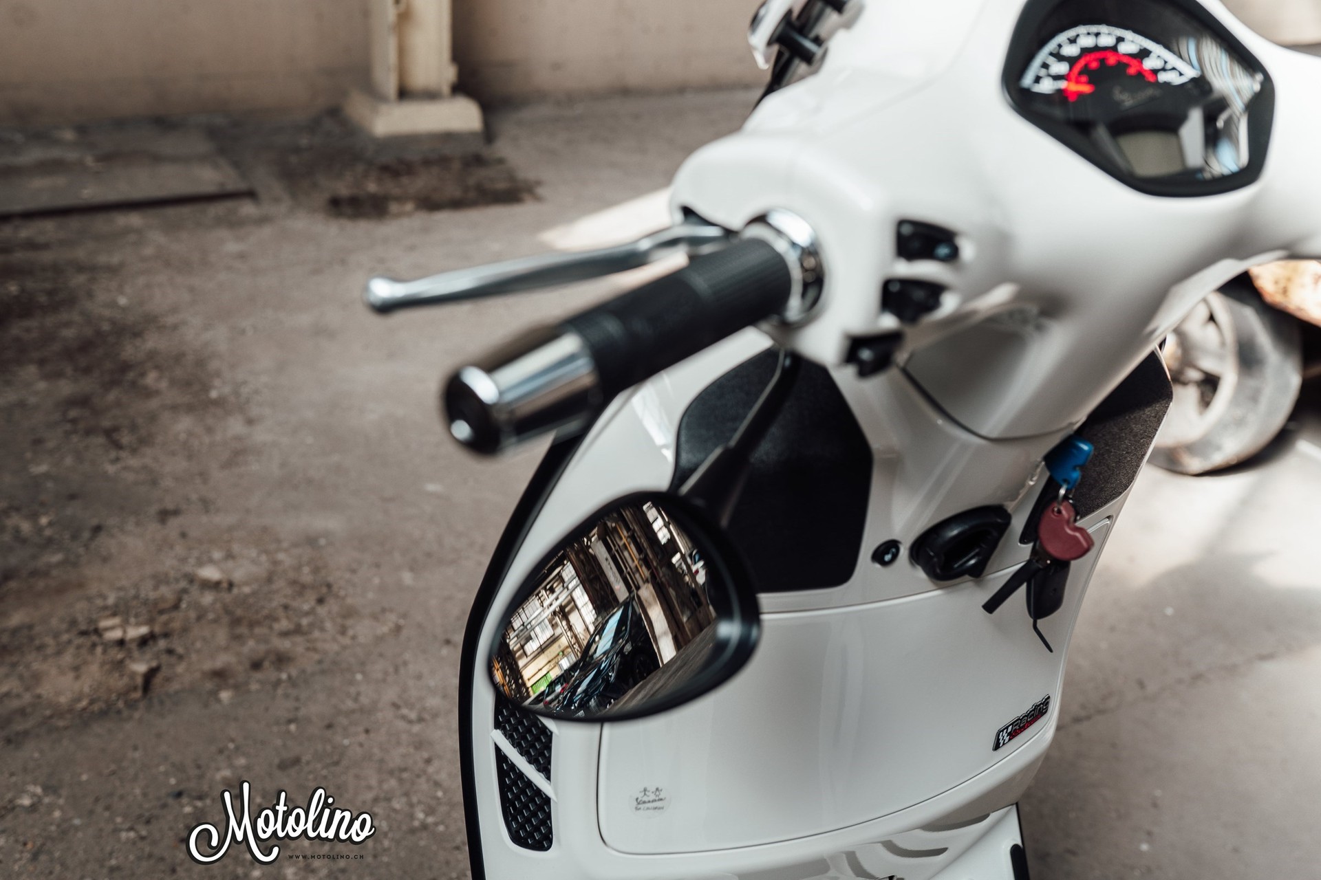 PIAGGIO Vespa GTS 300 Super ABS-image-11