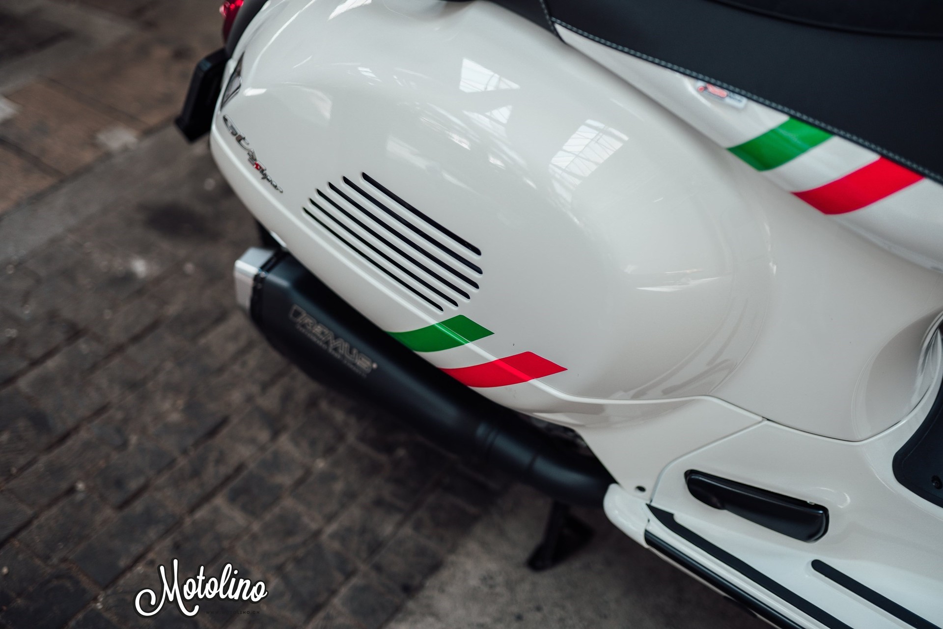 PIAGGIO Vespa GTS 300 Super ABS-image-13