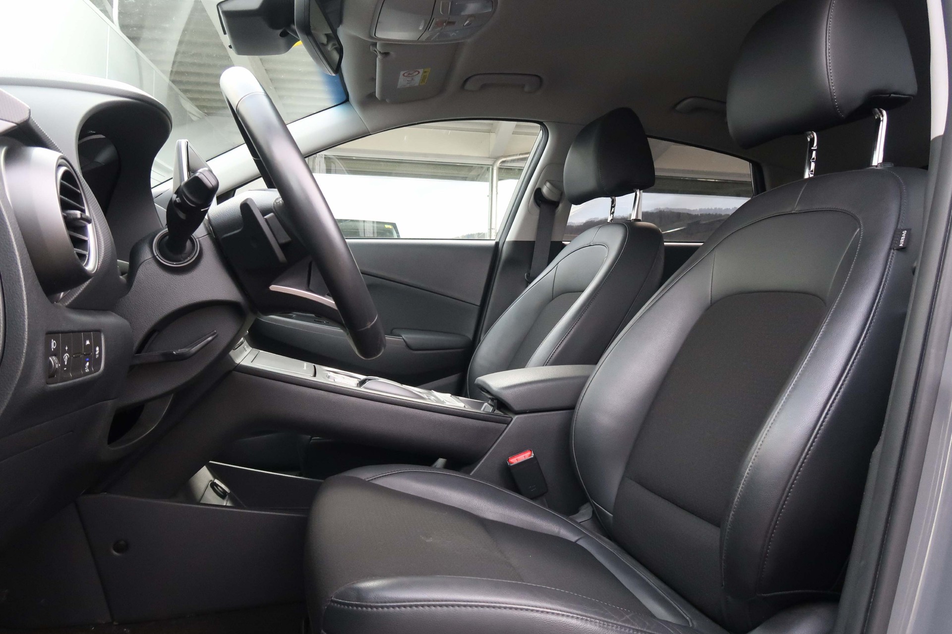 HYUNDAI Kona Electric 100% EV Amplia-image-10