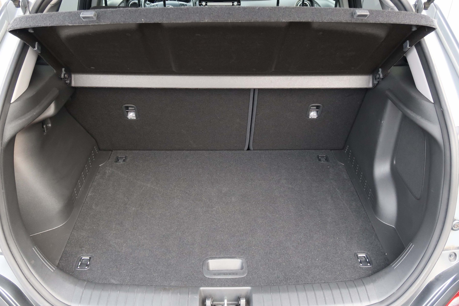 HYUNDAI Kona Electric 100% EV Amplia-image-12