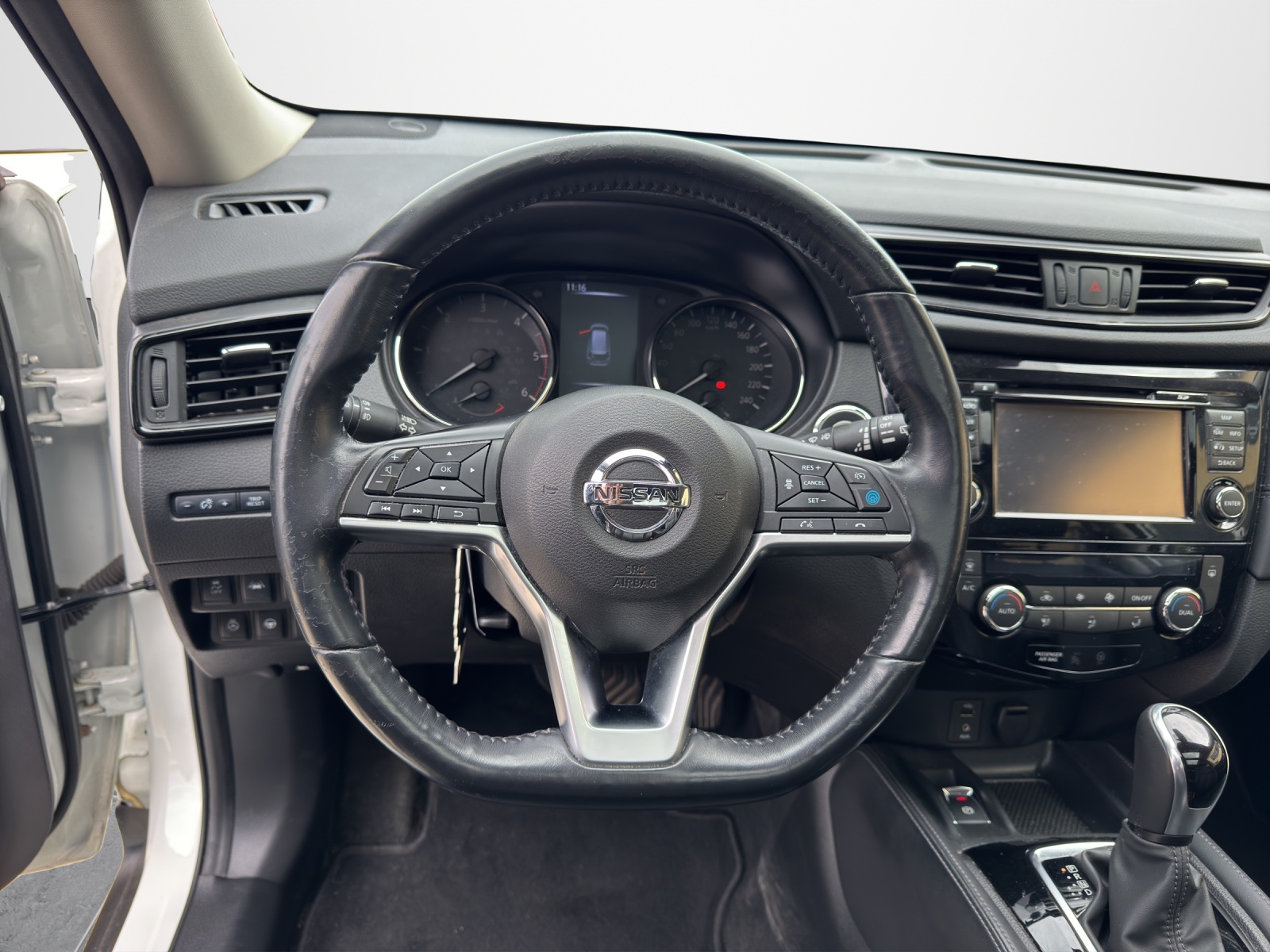 NISSAN X-Trail 1.7 dCi tekna Xtronic CVT ALL-MODE 4x4-image-9