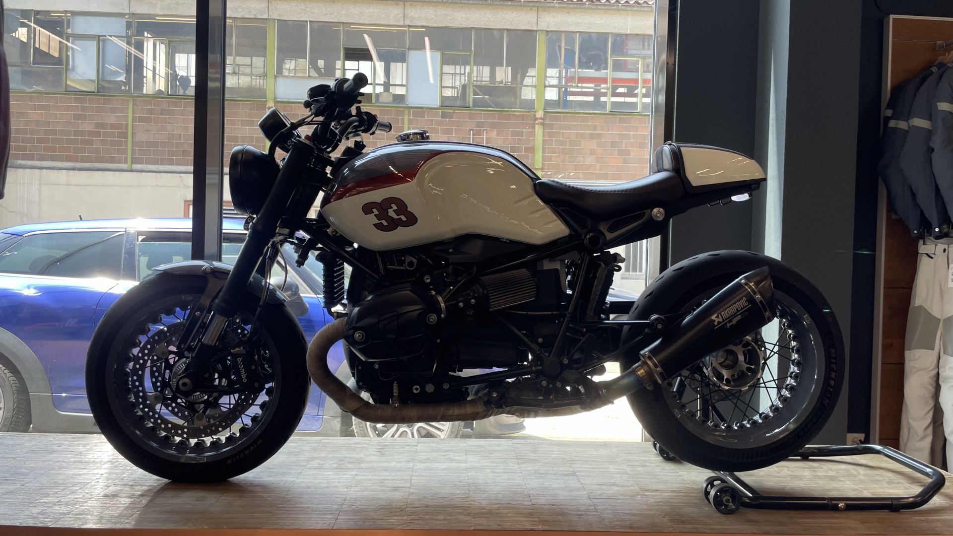 BMW R nineT-image-0