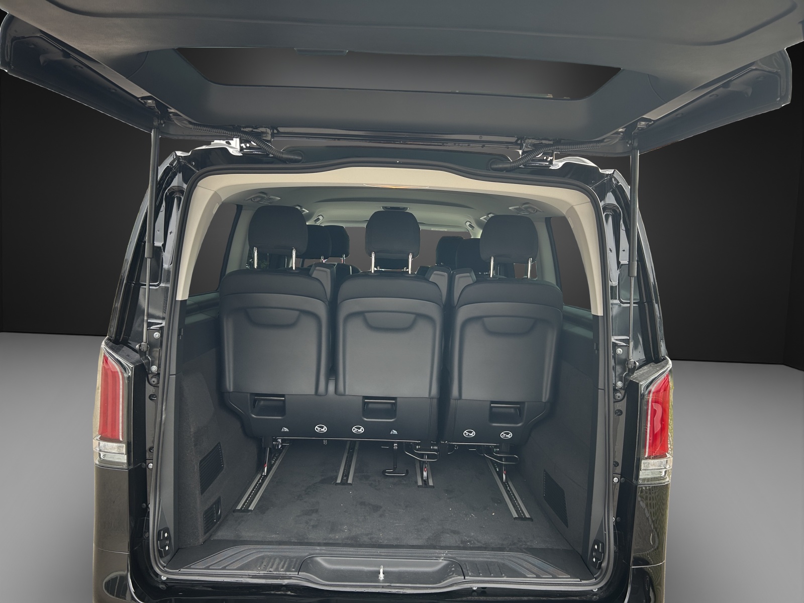 MERCEDES-BENZ Vito 119 CDI Lang Tourer 9G-Tronic 4M Select-image-6