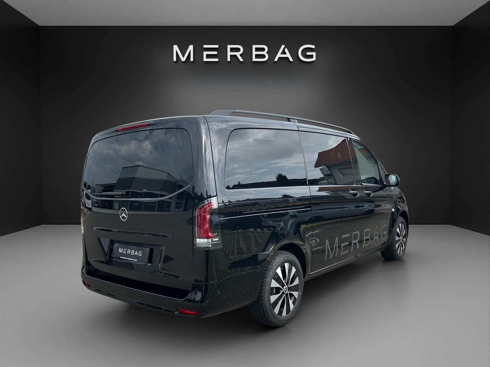 MERCEDES-BENZ Vito 119 CDI Lang Tourer 9G-Tronic 4M Select-image-5
