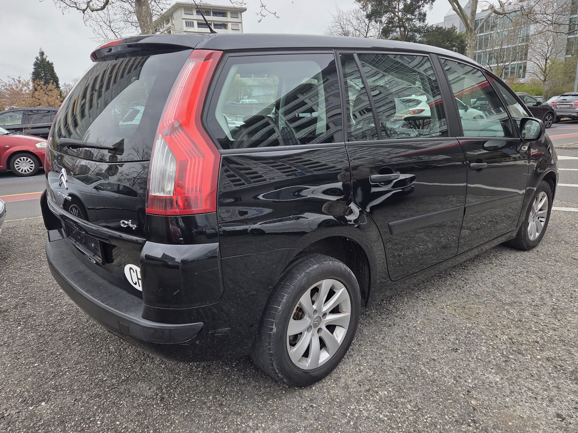 CITROEN Grand C4 Picasso 1.6 HDI 16V Attraction-image-4