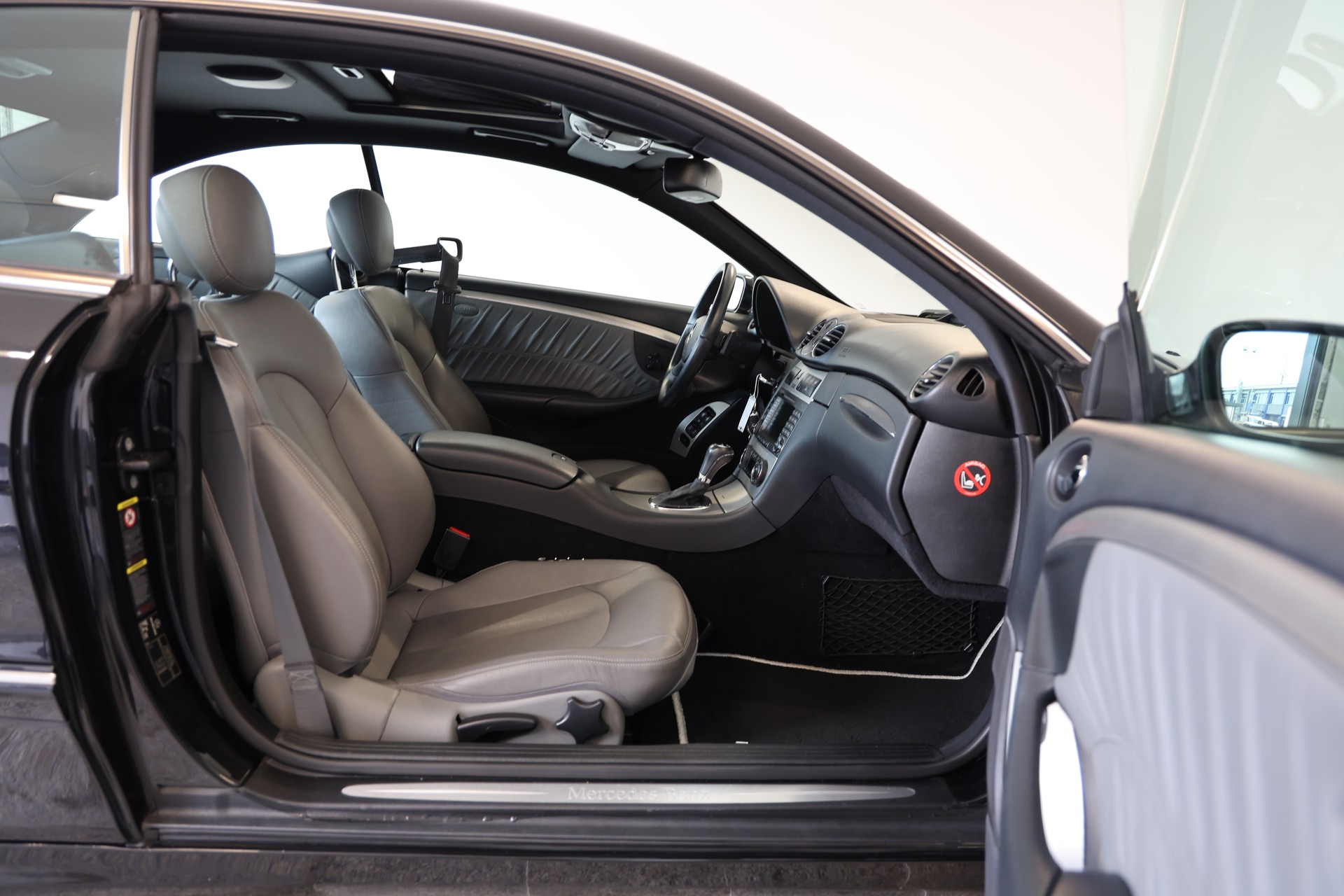 MERCEDES-BENZ CLK 320 CDI Avantgarde *Einmalig* 7G-Tronic-image-11