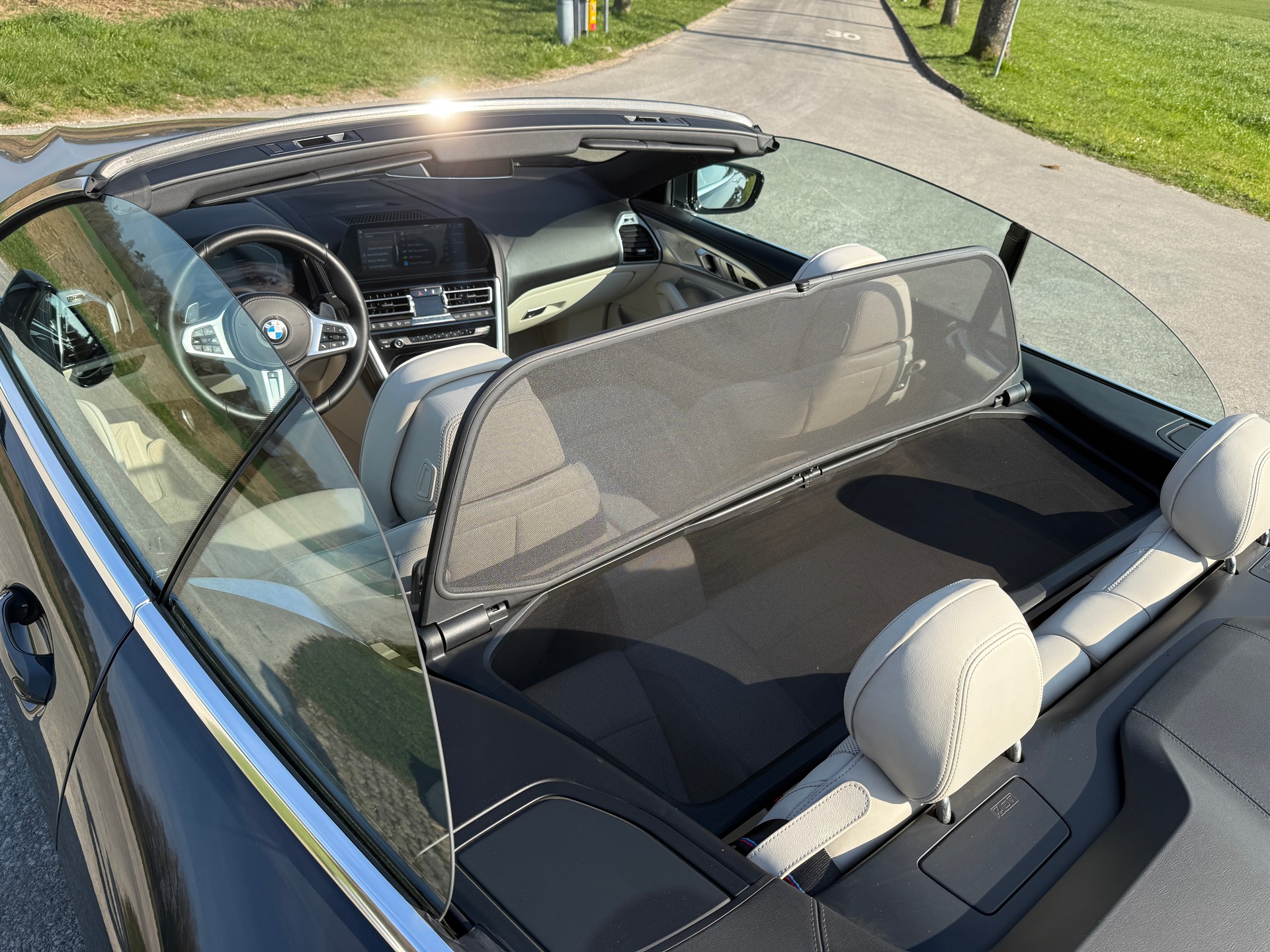 BMW M850i xDrive Steptronic-image-12