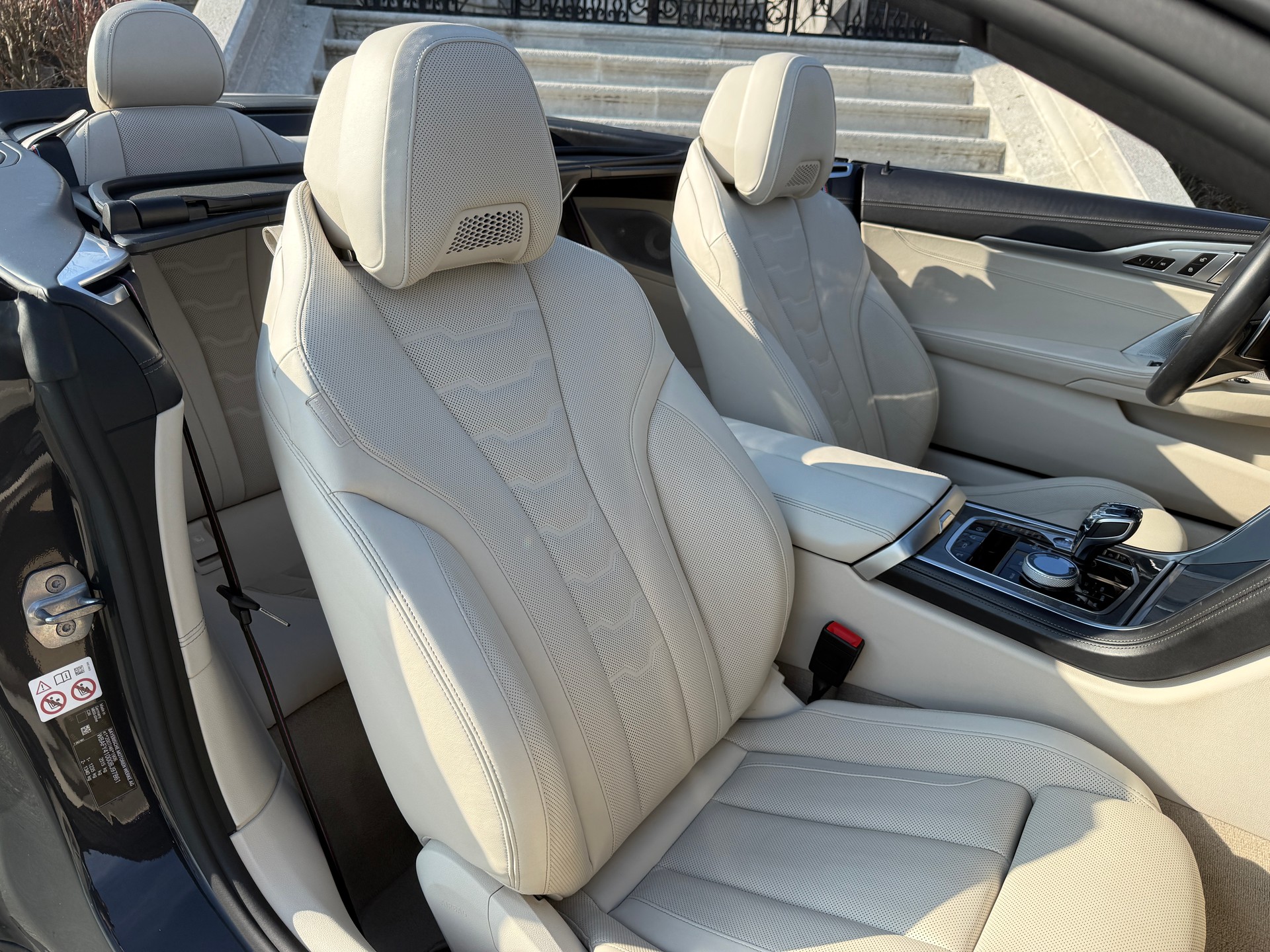 BMW M850i xDrive Steptronic-image-15