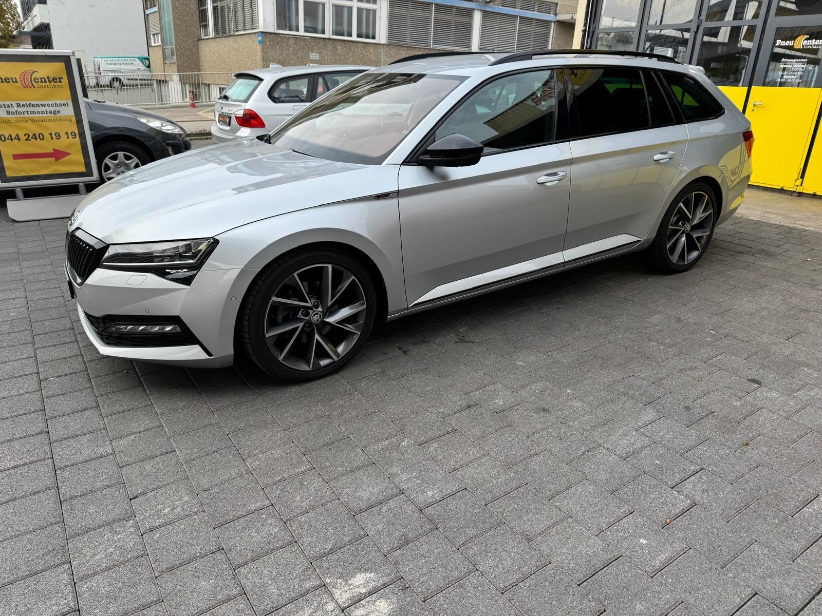 SKODA SUPERB