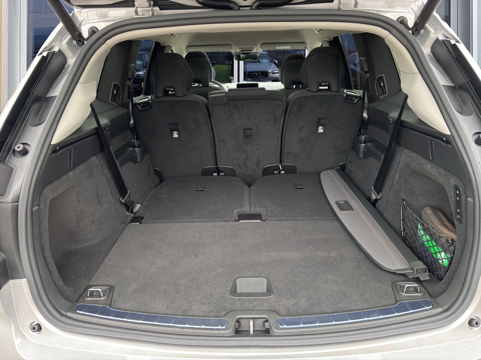VOLVO EX90 Twin Ultra AWD-image-6