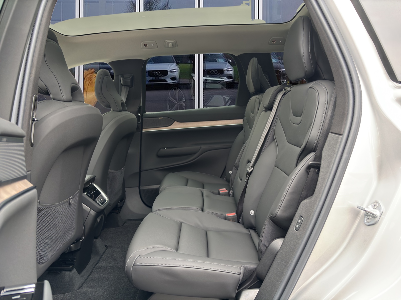 VOLVO EX90 Twin Ultra AWD-image-7