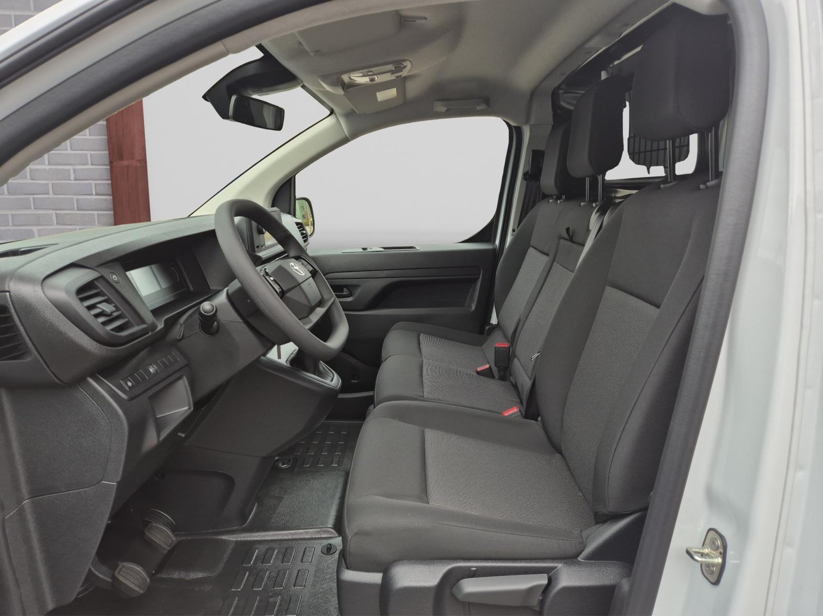 TOYOTA PROACE Van L1 1.5 D Active-image-7