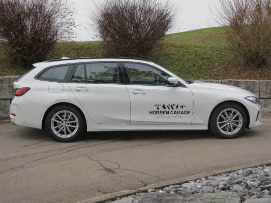 BMW 320d xDrive 48V Touring-showroom-element-2