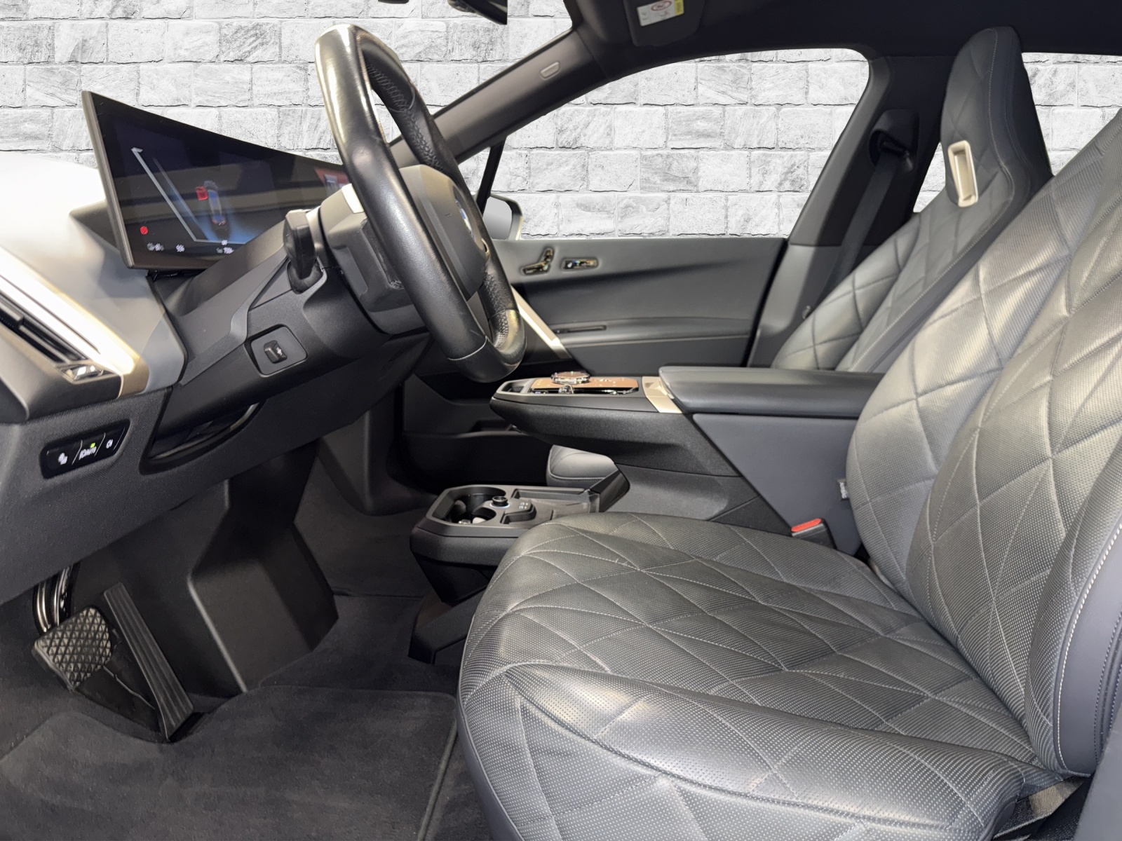 BMW iX xDrive40 Launch Ed.-image-6