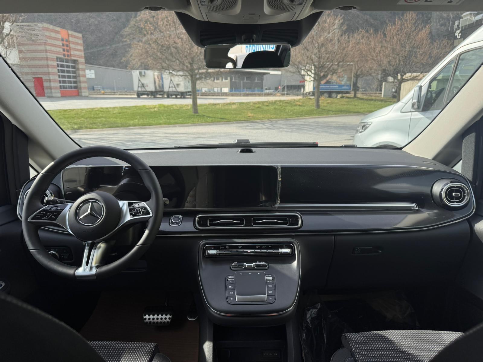 MERCEDES-BENZ V 250 d lang 4Matic Style 9G-Tronic-image-7